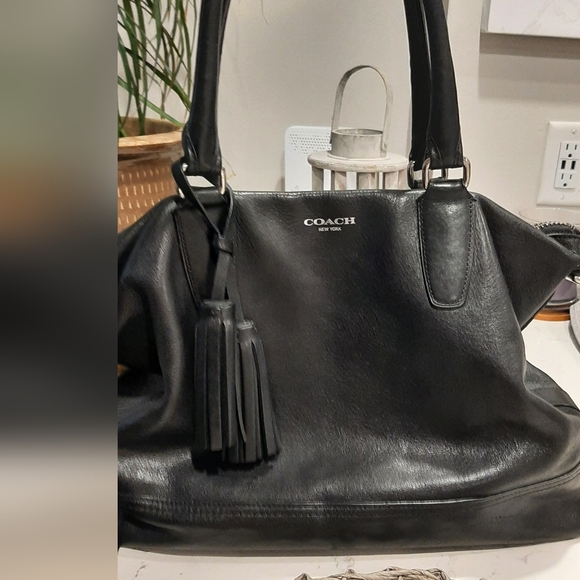 Coach Black Leather Shoulder Bag - Picture 7 of 8